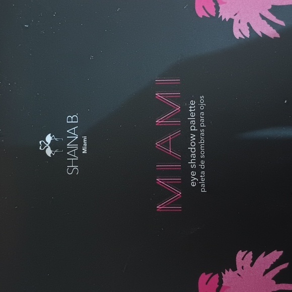 New! Bronzer/Highlighter/Shadow Palette - Picture 2 of 8